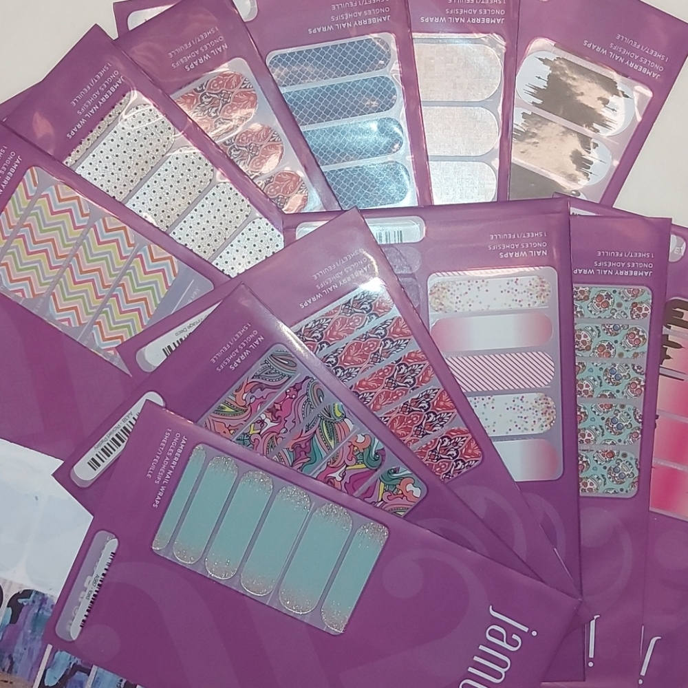 26 full and half sheets of Jamberry Nail Wraps